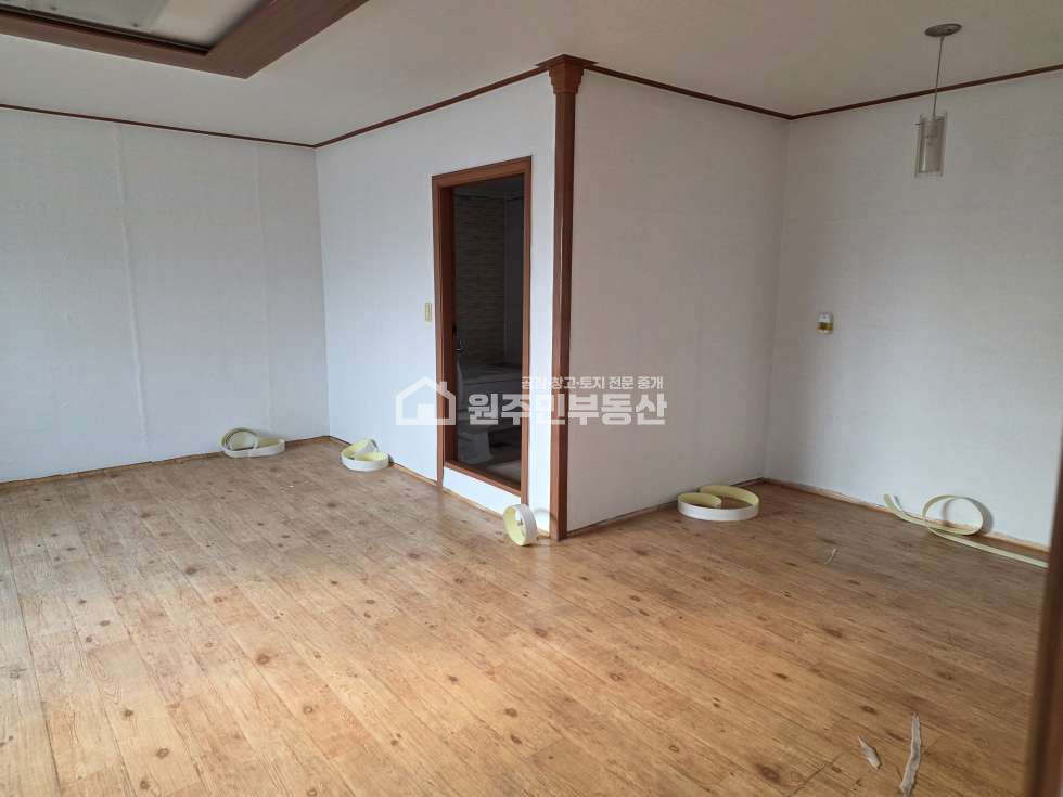 경기 화성만세구 양감면 송산리 5-5 도로변 상가주택매매, 1층상가, 2층주택, 실거주가능 매매 매물번호 10036 사진 3
