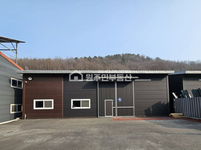 경기 평택시 진위면 은산리 1동 신축 은산리 소형 공장임대 저렴한임대료 넓은 단독마당 오수직관 대형차가능 월세 매물번호 10069 사진 4