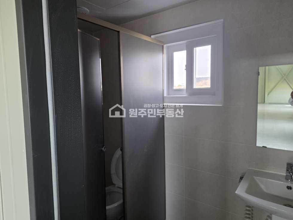 경기 화성병점구 안녕동 안녕동 첫입주 신축공장 104P,복층사무실,대형차진출입, 현장사진참조 월세 매물번호 10079 사진 9